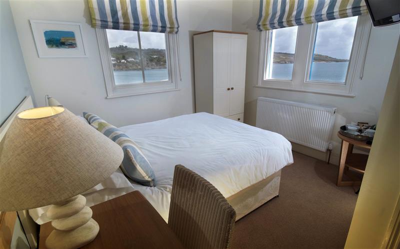 The Paris Hotel Coverack Exterior photo